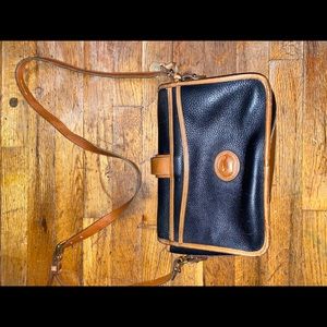Dooney & Bourke crossbody handbag